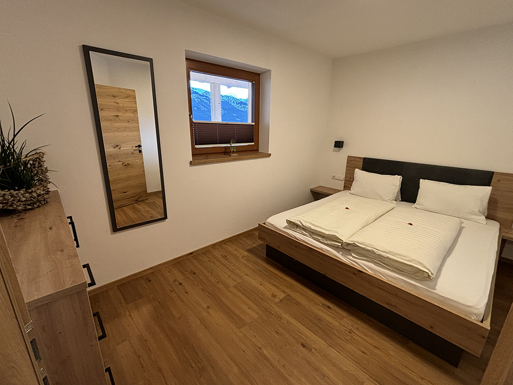 Schlafzimmer 2